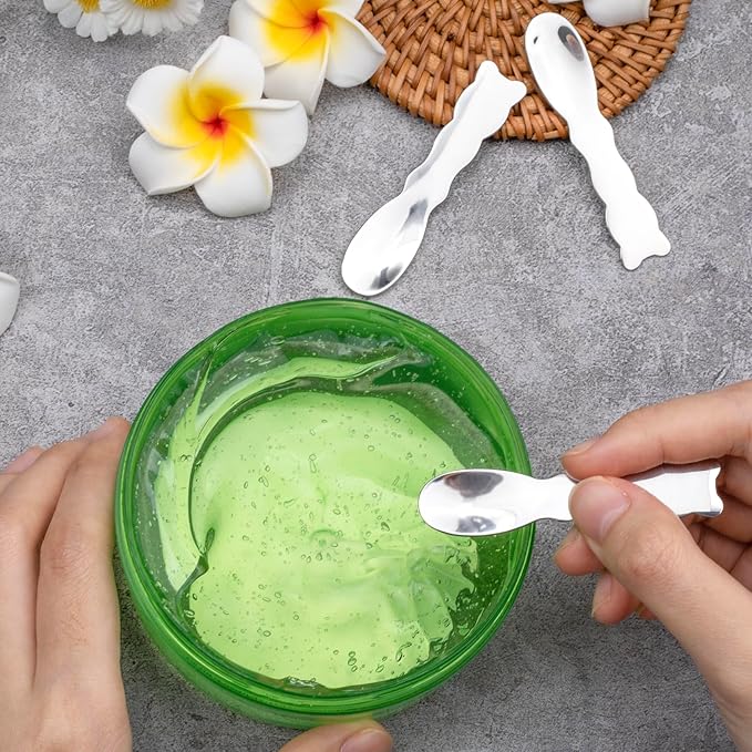 3pcs Mini Metal Makeup Spatula, Reusable Cosmetic Cream Spatulas Spoon, Skincare Scoop Applicator Facial Massage Beauty Tools for Mixing and Sampling Face Eye Cream- Silver