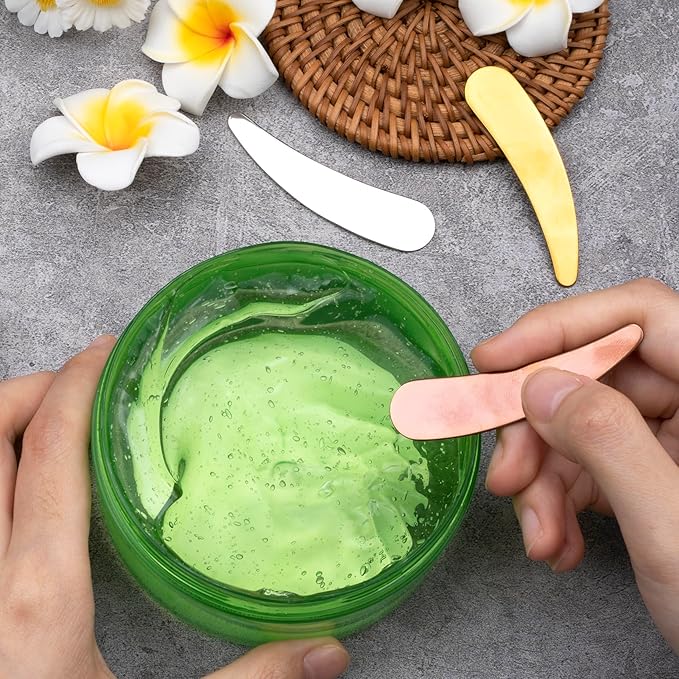 3pcs Mini Metal Makeup Spatula, Reusable Cosmetic Cream Spatulas Spoon, Skincare Scoop Applicator Facial Massage Beauty Tools for Mixing and Sampling Face Eye Cream- Silver & Gold & Rose Gold